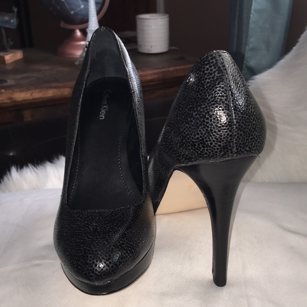 Calvin Klein Gilda leather heels sz 8m